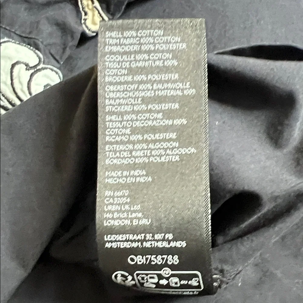Anthropologie puff sleeve Embroidered Black Top sz LP - Picture 8 of 9
